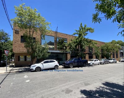 Venta local oficinas edificio corporativo aguada comercial