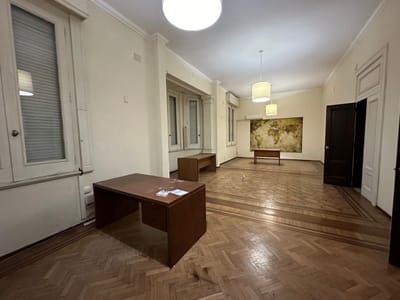 Alquiler oficinas en Centro planta alta excelente ubicacion
