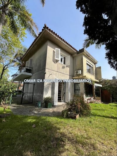 VENTA DE EXCELENTE CASA EN PADRON UNICO, MALVIN, 4 DORMITORIOS, PATIO, IDEAL PARA EMPRESAS