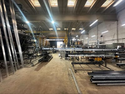 VENTA LOCAL INDUSTIRAL SOBRE RUTA 8, EXCELENTE UBICACION, GALPON, DEPOSITO, ENTRADA VEHICULAR