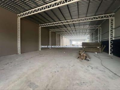 VENTA ALQUILER LOCAL COMERCIAL EN UNION, PRIMERA LINEA, GALPON, DEPOSITO, SALIDA A DOS CALLES, 1600M2