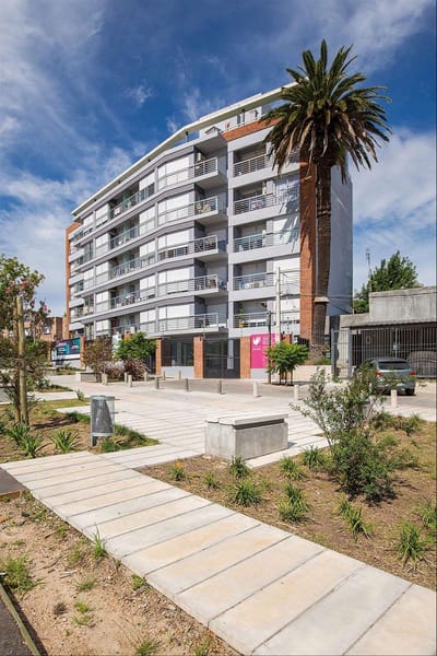 Apartamento de 2 dormitorios con patio en La Blanqueada