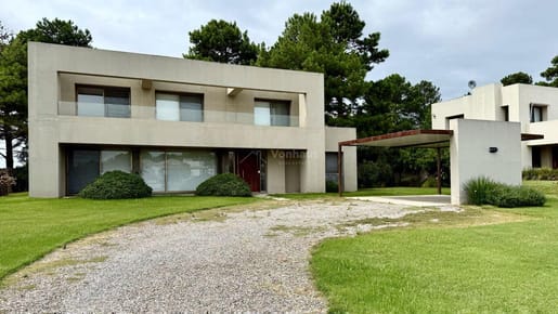 Alquiler Casa Viñedos de la Tahona 3 dormitorios + servicio