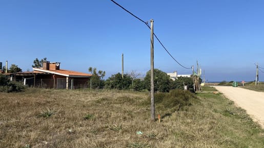 Terreno en venta Balneario Buenos Aires a mts del mar
