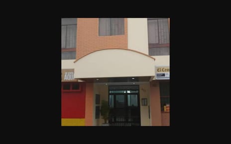 VENDO DEPARTAMEMTO DE  M DOS DORMITORIOS EN MIRAFLORES MARISCAL LAMAR