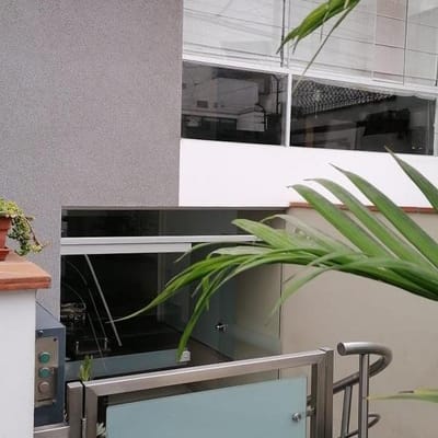 ALQUILO AMPLIO Y MODERNO DUPLEX M DOR URB CHAMA SANTIAGO DE SURCO