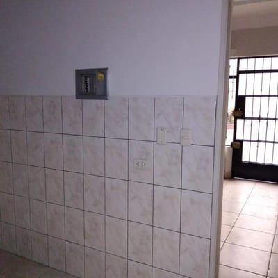 ALQUILER DE AMPLIA OFICINA EN EL CENTRO DE MIRAFLORES