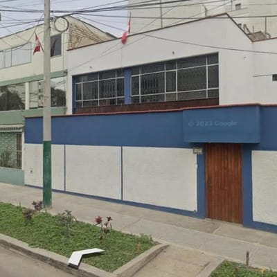 Alquilo Casa De 265 M2 en Zona Residencial de Surquillo