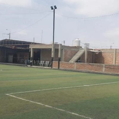 VENTA DE LOCAL EN LA VICTORIA  CHICLAYO