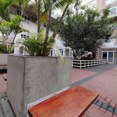 SE ALQUILALINDO TRIPLEX HABSSTUDIO MIRAFLORES PRIMER PISO