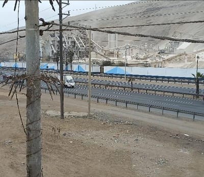 VENTA DE LOCAL INDUSTRIAL CON FRENTE A  PANAMERICANA SUR