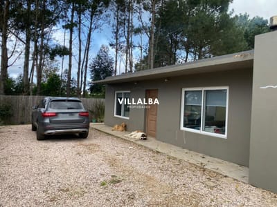 Casa 3 dormitorios 2 baños , venta Parque Burnet
