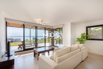 Venta y alquiler temporario de Apartamento amplio de 1 Dormitorio en Quartier Punta Ballena