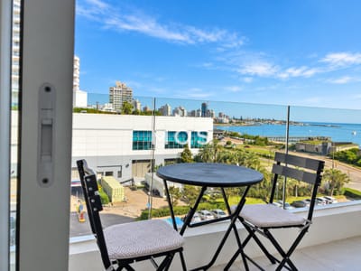 Apartamento de 1 dormitorio en frente a enjoy