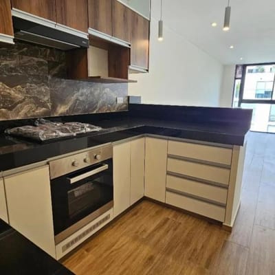 Vendo departamento de Estreno frente a parque en La Castellana