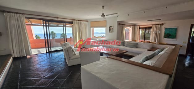 aprtamento en Punta Ballena, espectacular vista con Parrillero propio