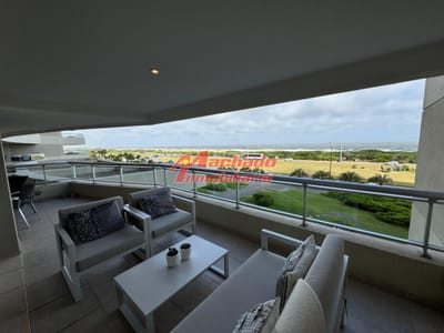 Apartamento en alquiler temporal de 4 dormitorios en Torre Lobos , Punta del este