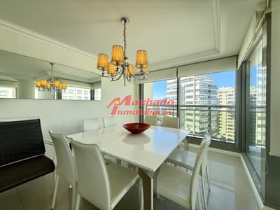 venta de apartamento frente a playa brava