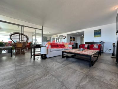 VENTA DE APARTAMENTO RECICLADO SOBRE PLAYA BRAVA
