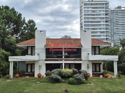 2 chalet apareados en venta proximo al mar, Playa Brava