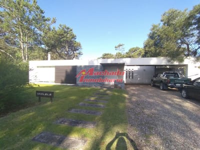 Casa en venta de 3 dormitorios en Punta del Este