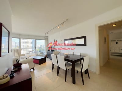 Apartamento en venta y Alquiler de dos dormitorios en Punta del Este
