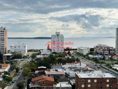 Apartamento en venta  de dos dormitorios en Punta del Este