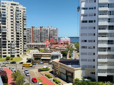 Apartamento en alquiler temporal,1y medio dorm. , Punta del Este.
