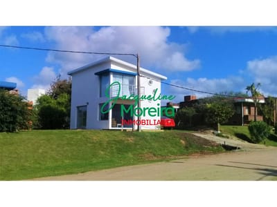 \"MIRADOR EN PROA\" - Confortable casa a metros del mar en Proa al Mar.