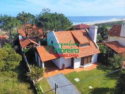 **C101867** \"ASPASIA\" en venta a 100mts del mar PLAYA HERMOSA Piriapolis