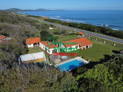 **C101561** Gran Finca frente a la playa y el mar en Bella Vista Maldonado