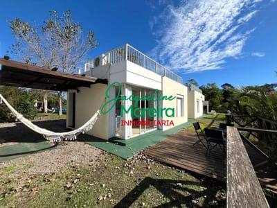 Casa independiente en venta en complejo "LAS MARTINAS" A 200mts del mar con piscina 1D 1B