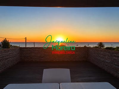 "EDU" Confortable casa en ALQUILER DE TEMPORADA" a metros del mar en PUNTA COLORADA - PIRIAPOLIS