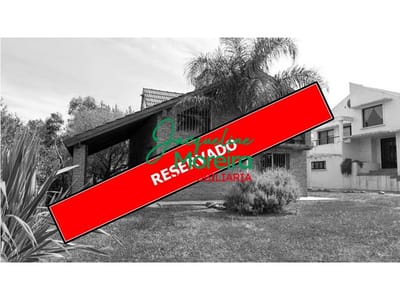 MAMABRUSA, Espectacular Oportunidad: Chalet con Piscina y Casa de Huespedes, a 2 cuadras playa.