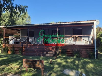 SIEMPRE JUNTOS, CASA CON PISCINA A LA VENTA EN PLAYA VERDE PIRIAPOLIS.