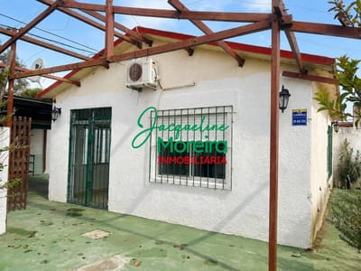**C101848** OPORTUNIDAD en CENTRO PIRIAPOLIS CASA ACEPTA BANCO
