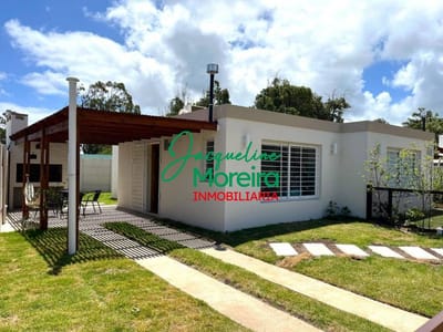 NEW FLOWERS Casa en venta a ESTRENAR 1 y 2 dormitorios LAS FLORES, Piriapolis