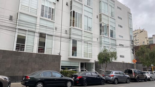 ALQUILER DPTO. EN MIRAFLORES, Cerca al parque Kennedy
