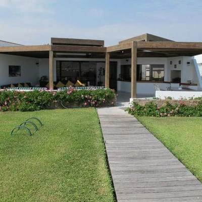 CASA EN PLAYA DEL SOL PRIMERA FILA  CON PISCINA