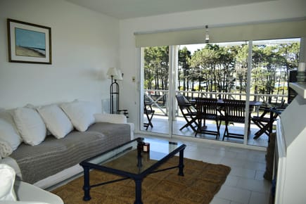 Venta Departamento Dos Dormitorios  Pinares de la Barra La Barra Punta del Este