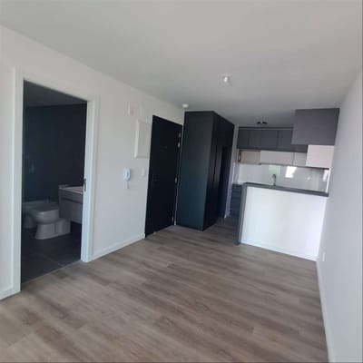 Venta apartamento de 1 dormitorio con terraza al frente en Pocitos