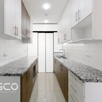 DPLEX CON DOBLE ALTURA DE ESTRENO DE  M CON AMPLIOS BALCNES EN SAN ISIDRO