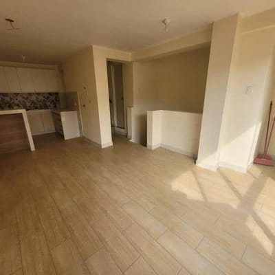 CASA EN VENTA  M AREA CONSTRUIDA  DORMITORIOS