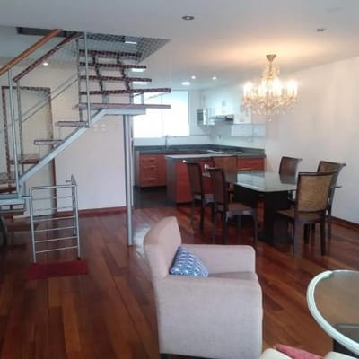 HERMOSO DUPLEX  M DORMITORIOS  ESTACIONAMIENTO