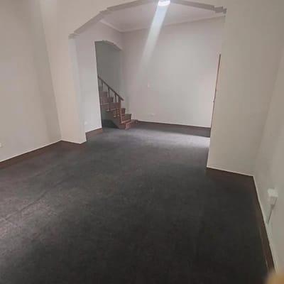 ALQUILER DE CASA COMO OFICINA M