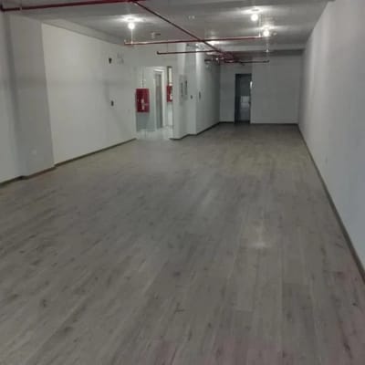 OFICINA EN EDIFICIO EMPRESARIAL  M VISTA EXTERNA