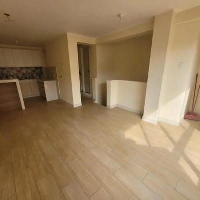 CASA EN VENTA  M AREA CONSTRUIDA  DORM