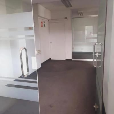 ALQUILER DE OFICINAS DESDE  M  ESTACIONAMIENTOS