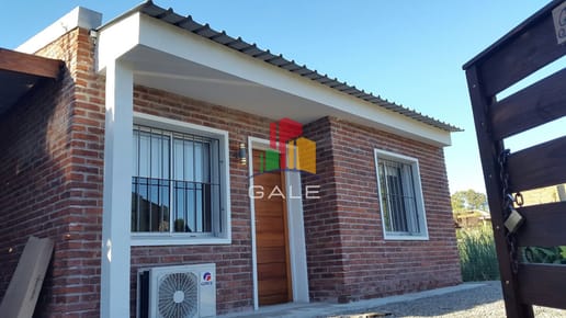 Cómoda casa  venta 3 dormitorios en La Barra