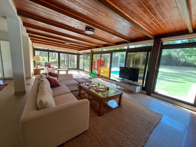 Espaciosa Casa en Barrio Privado de 6 dorm y piscina en Punta del Este